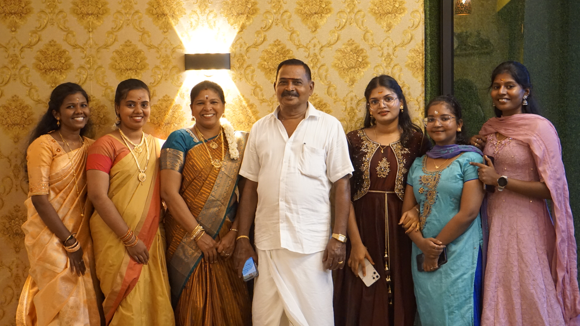 Bharatanatyam dance practice session at academy